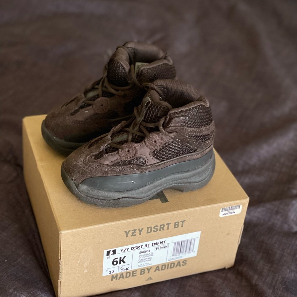 Yeezy Desert Boot-Infant (Size 6)